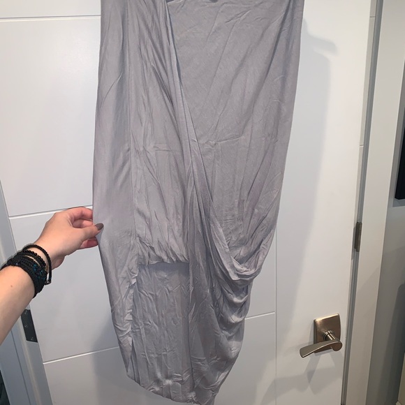 Express Asymmetric Skirt - Picture 2 of 5